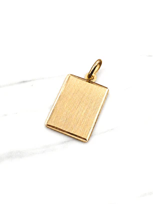 Colgante placa tallada bordes Oro 18k