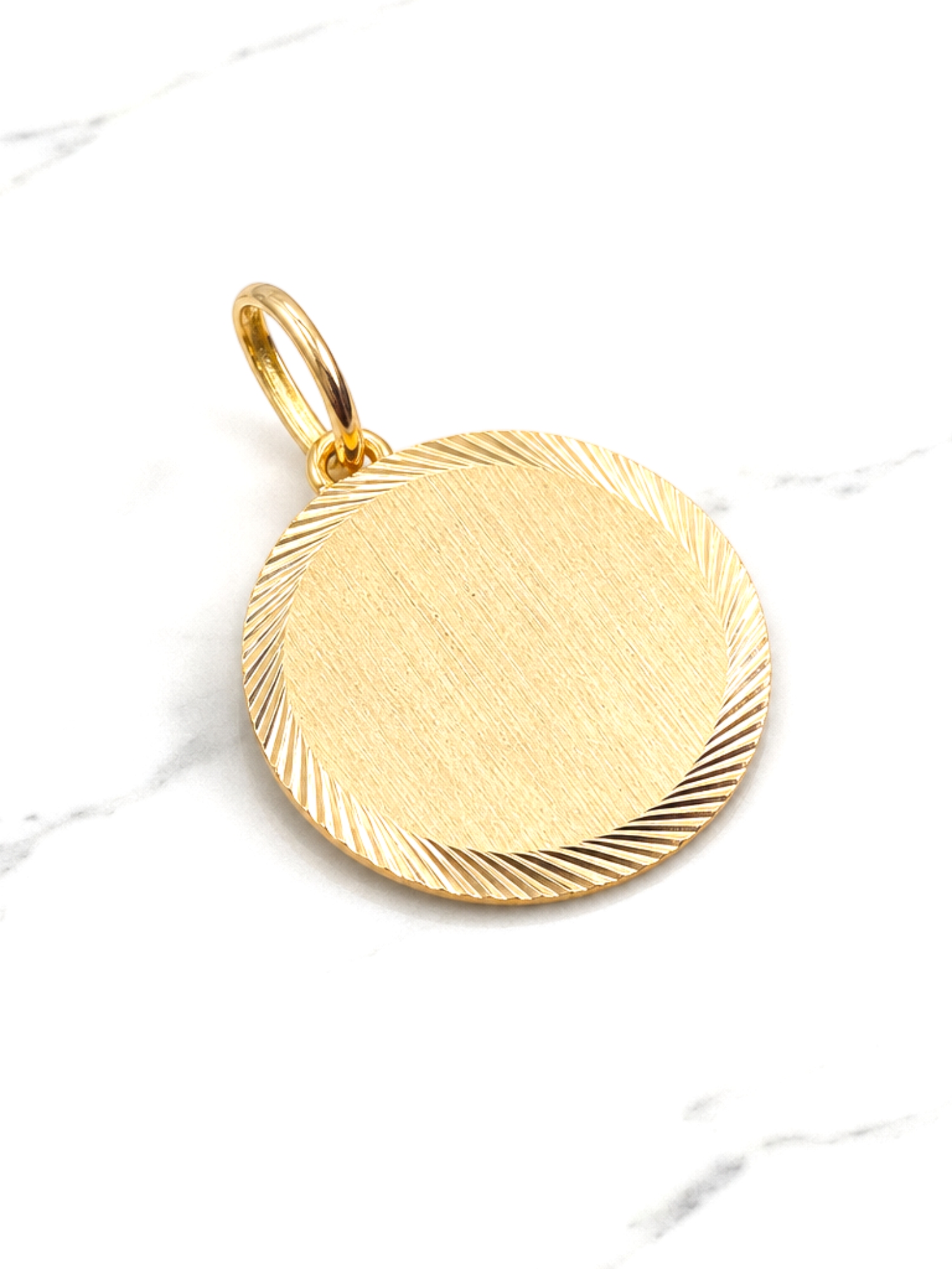 Colgante disco tallado 20 mm Oro 18k 5
