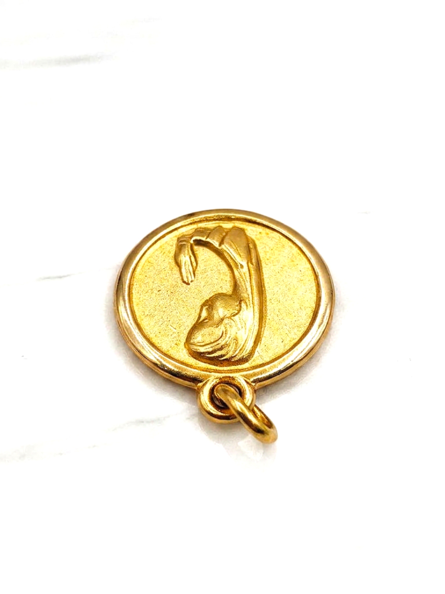 Colgante virgen niña 1.6 cm Oro 18k  4