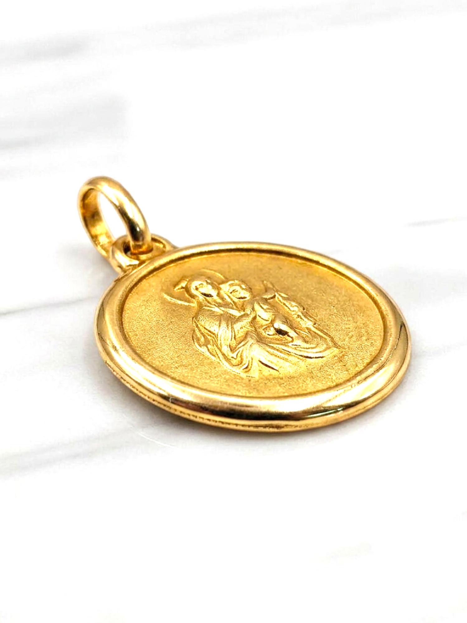 Colgante Virgen del Carmen 1.7 cm Oro 18k 4