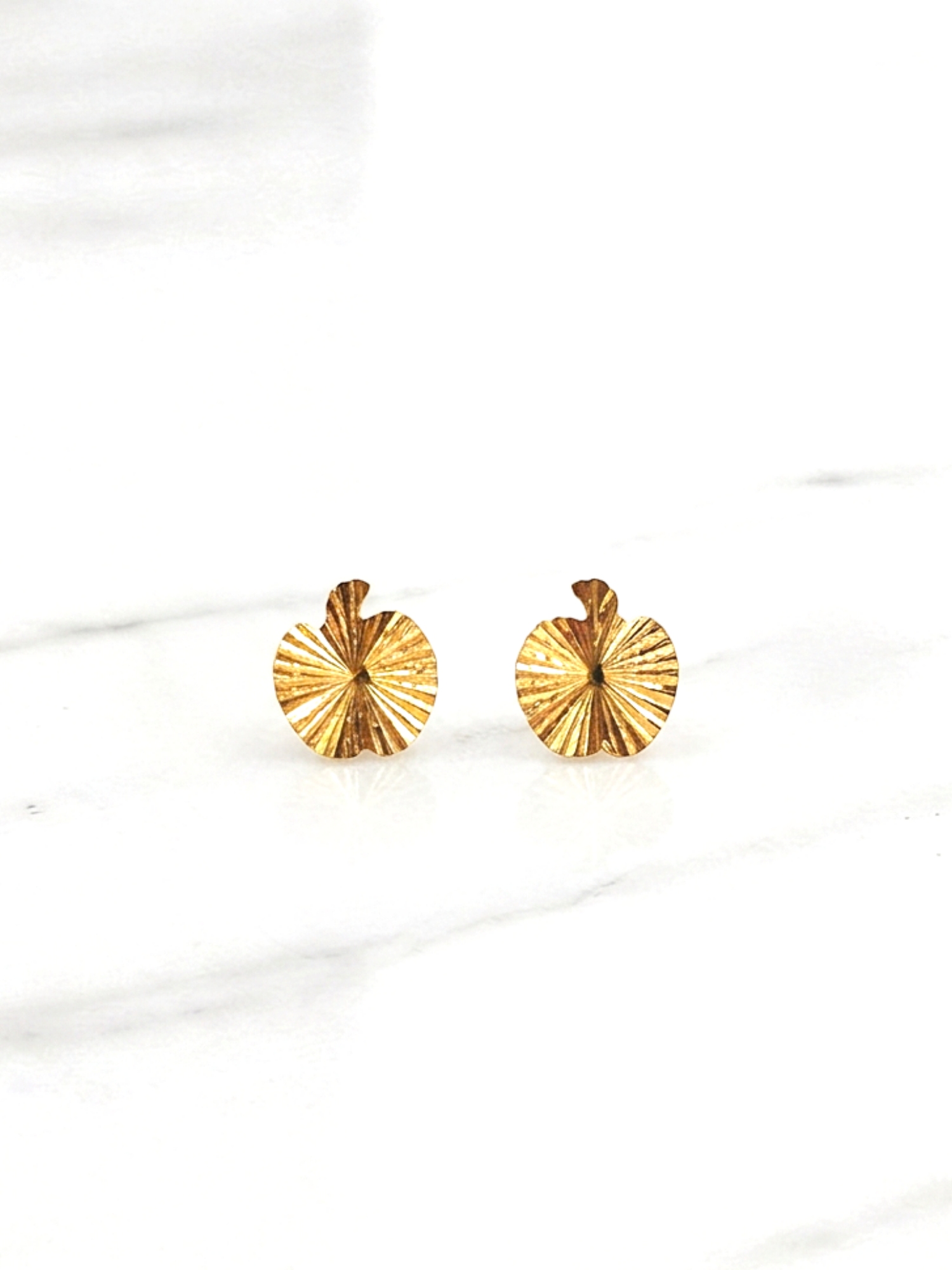 Aros manzana tallada Oro 18k 4