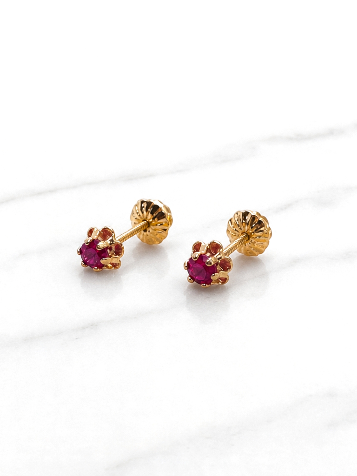 Aros Chatón italiano rubí medianos Oro 18k 3