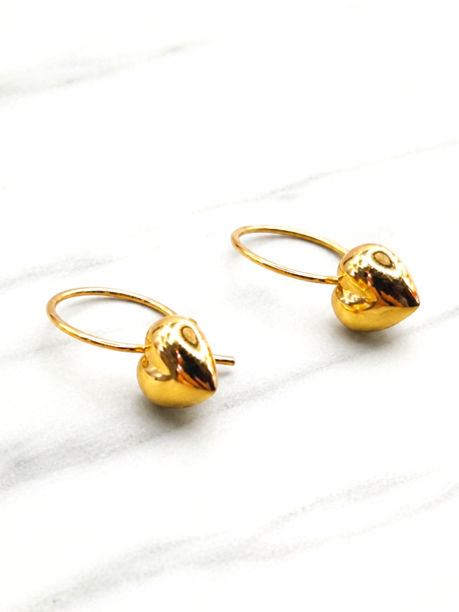 Aros corazón gancho 2 cm Oro 18k 1