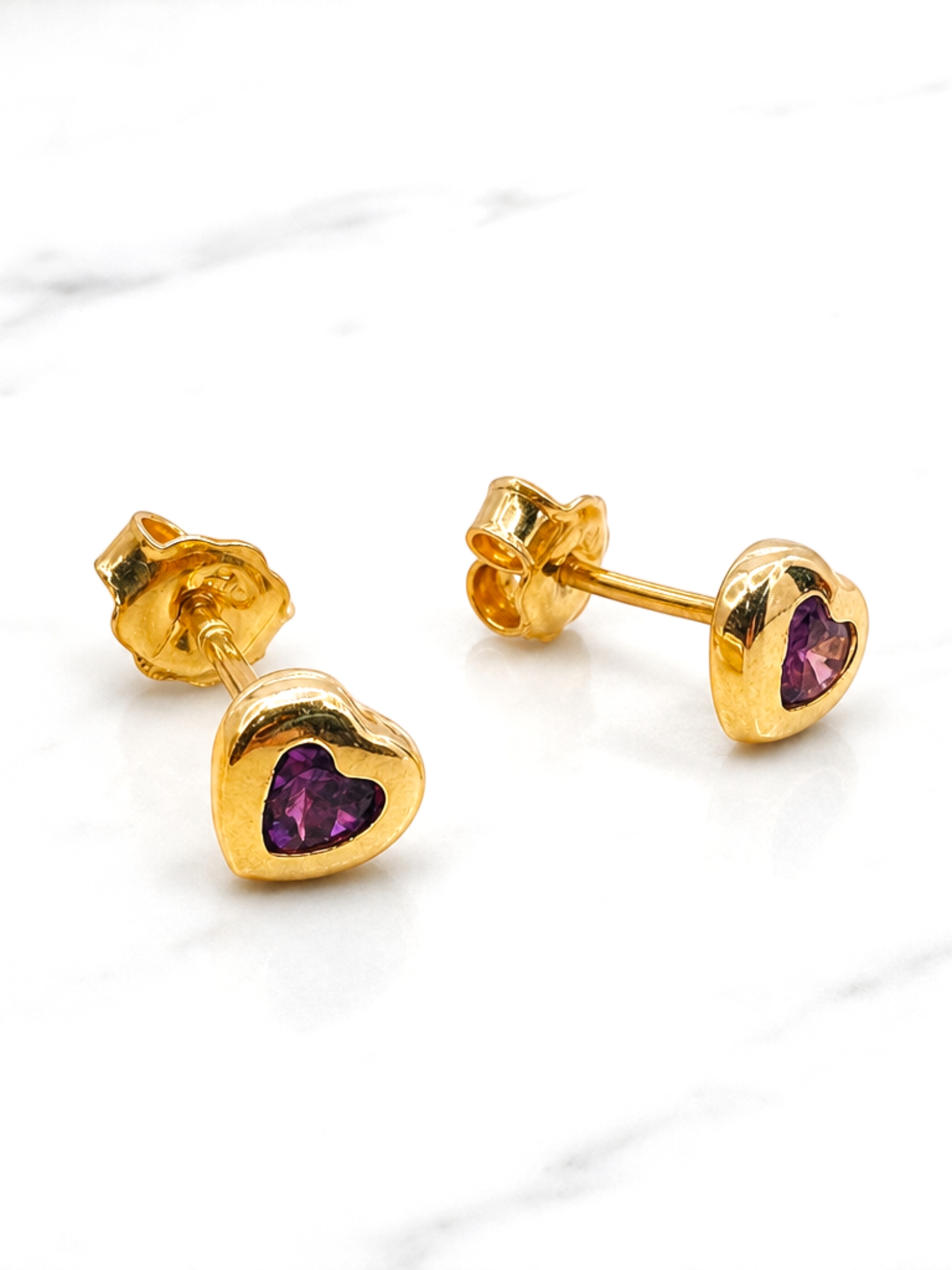 Aros corazón amatista 5 mm Oro 18k 1