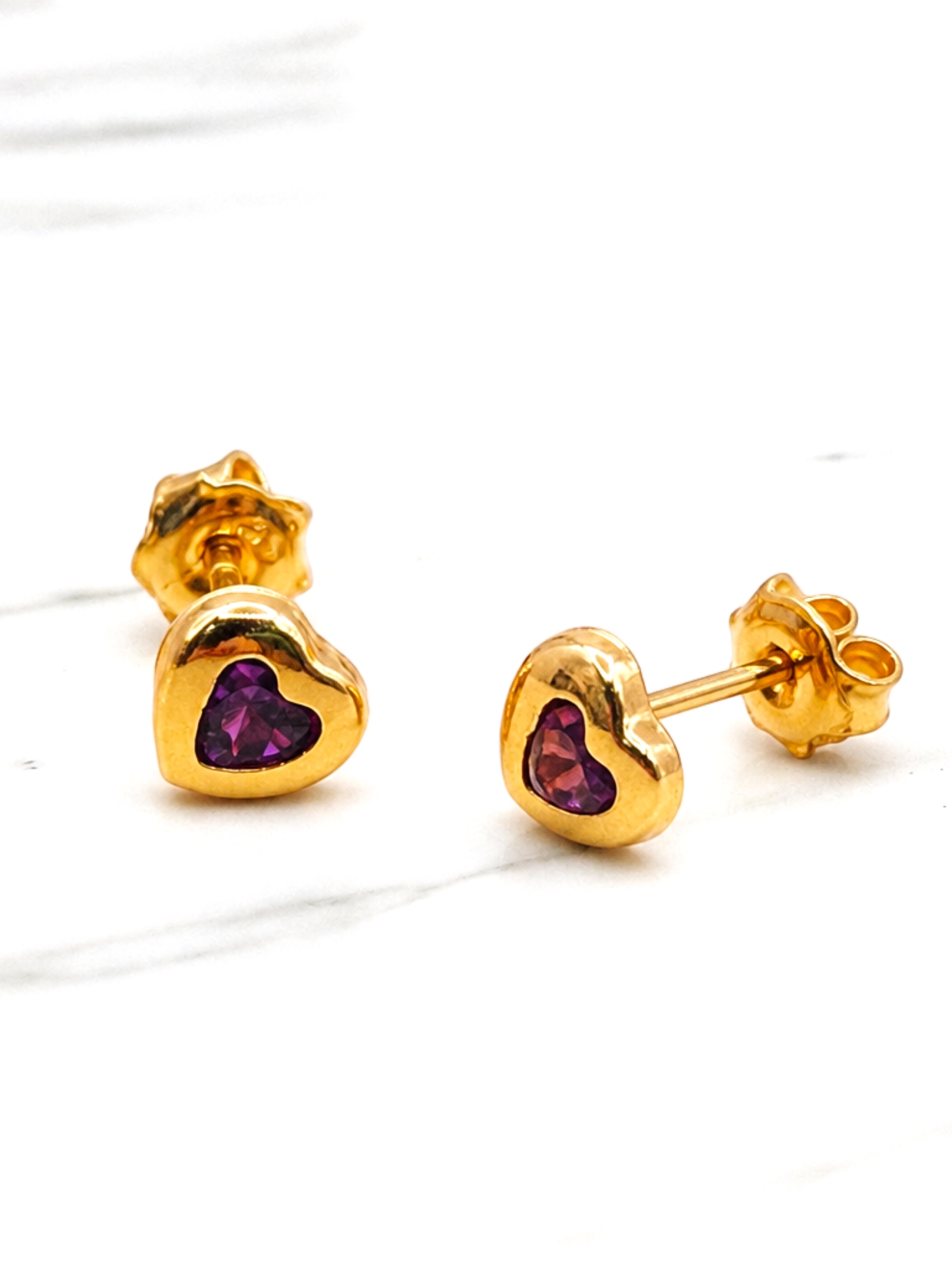 Aros corazón amatista 5 mm Oro 18k 5