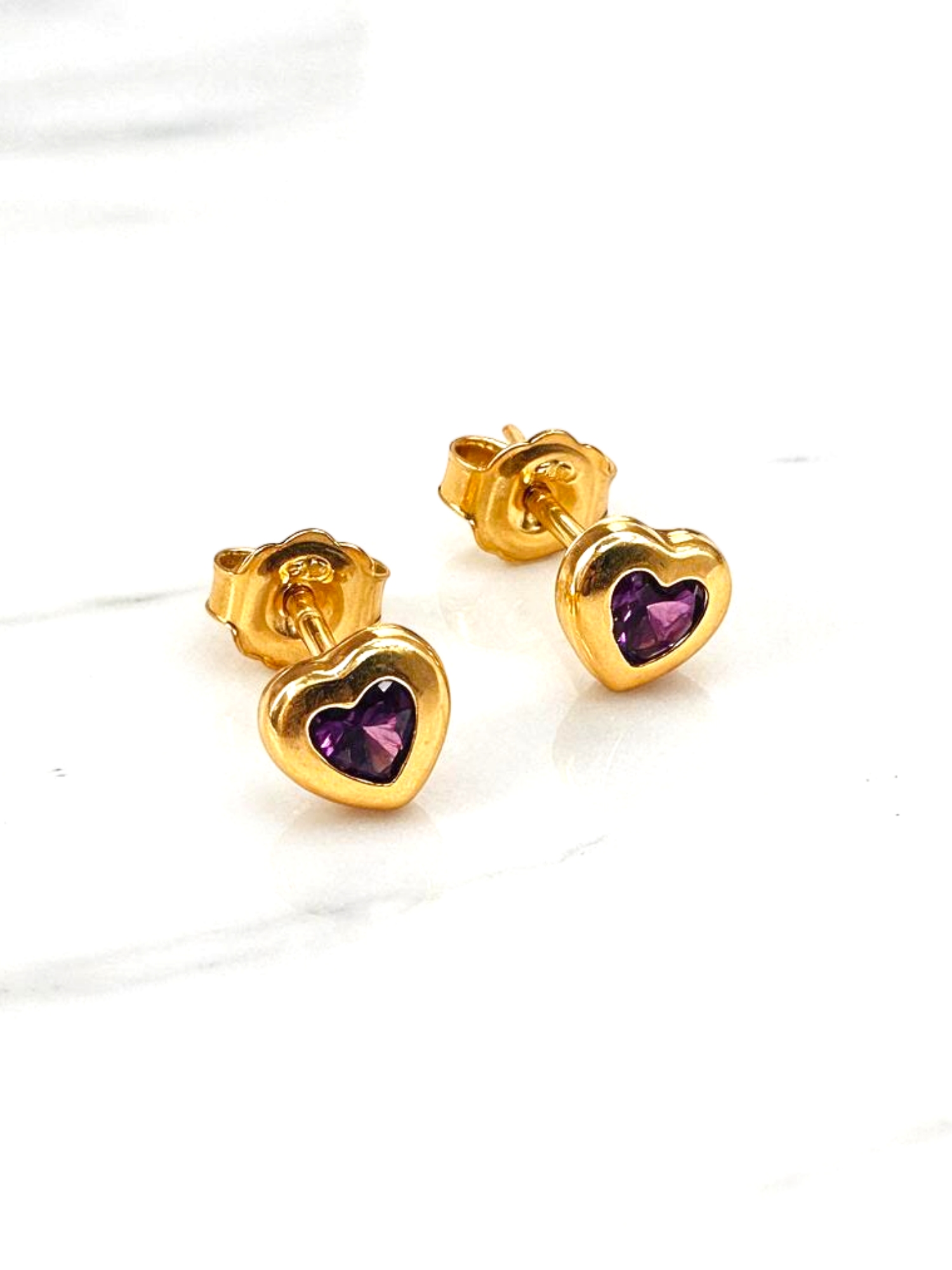 Aros corazón amatista 5 mm Oro 18k 6