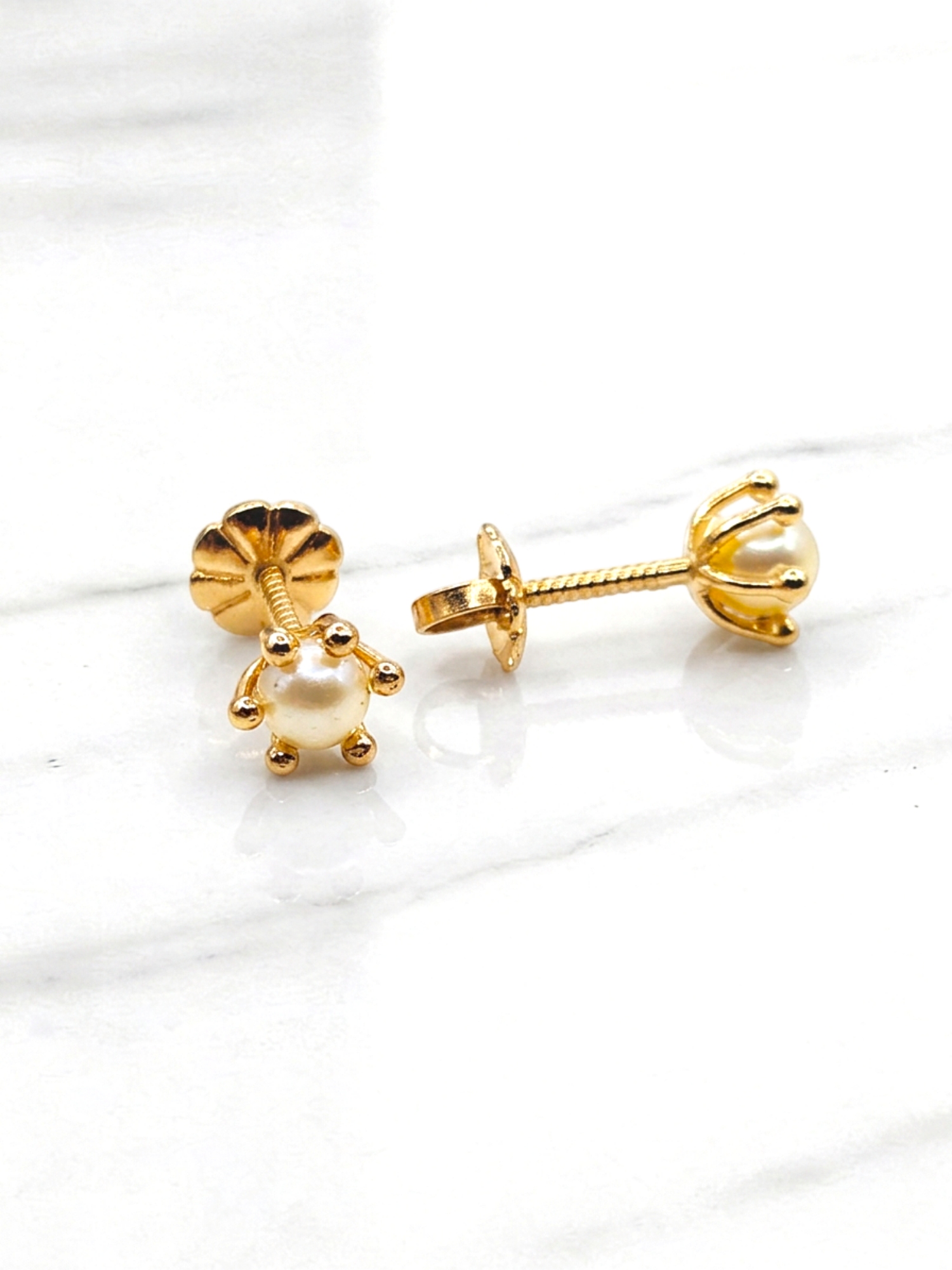Aros perla cultivada pistilo bebé  Oro 18k 4