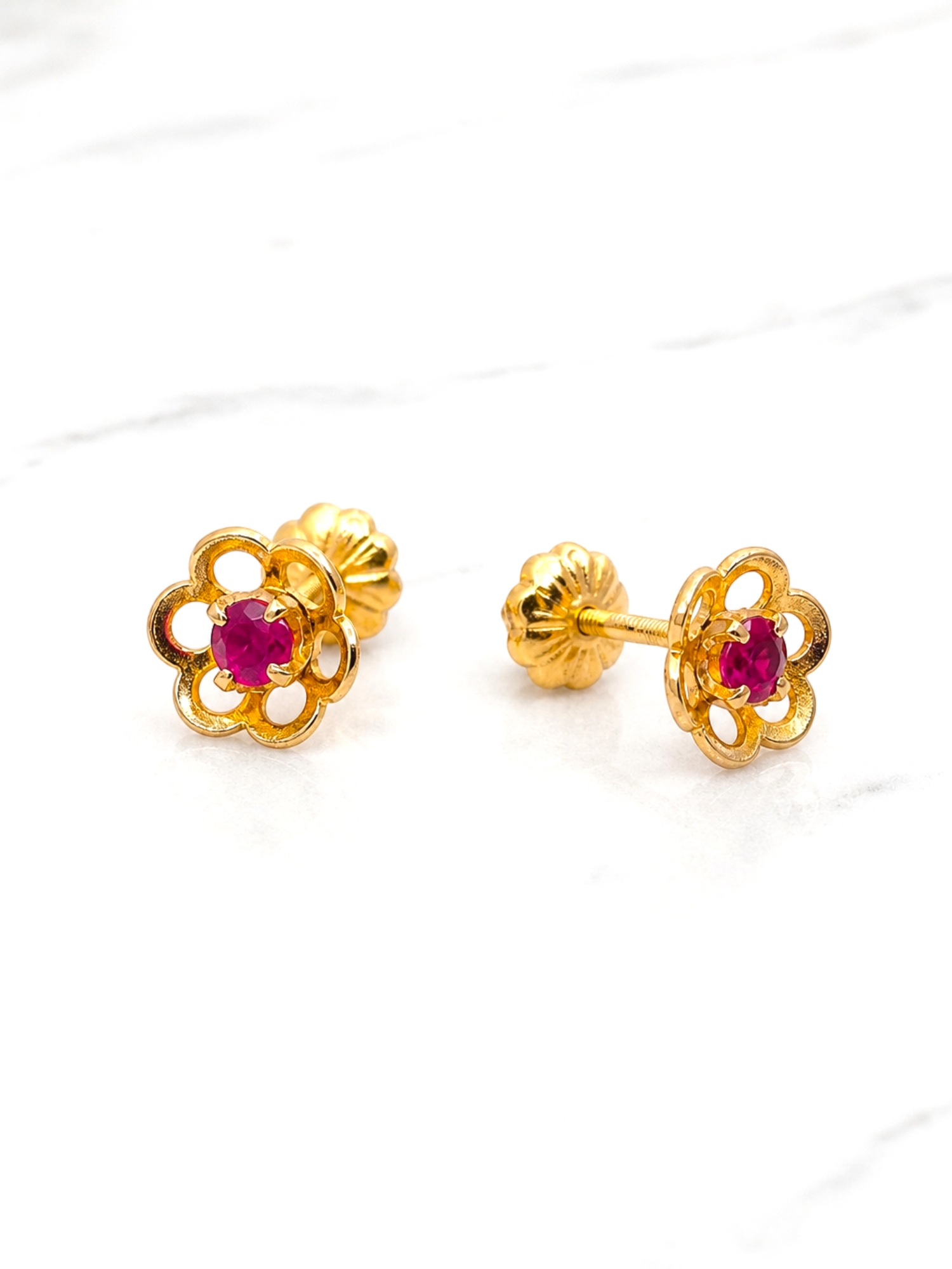 Aros flores rubí y circónes Oro 18k 3