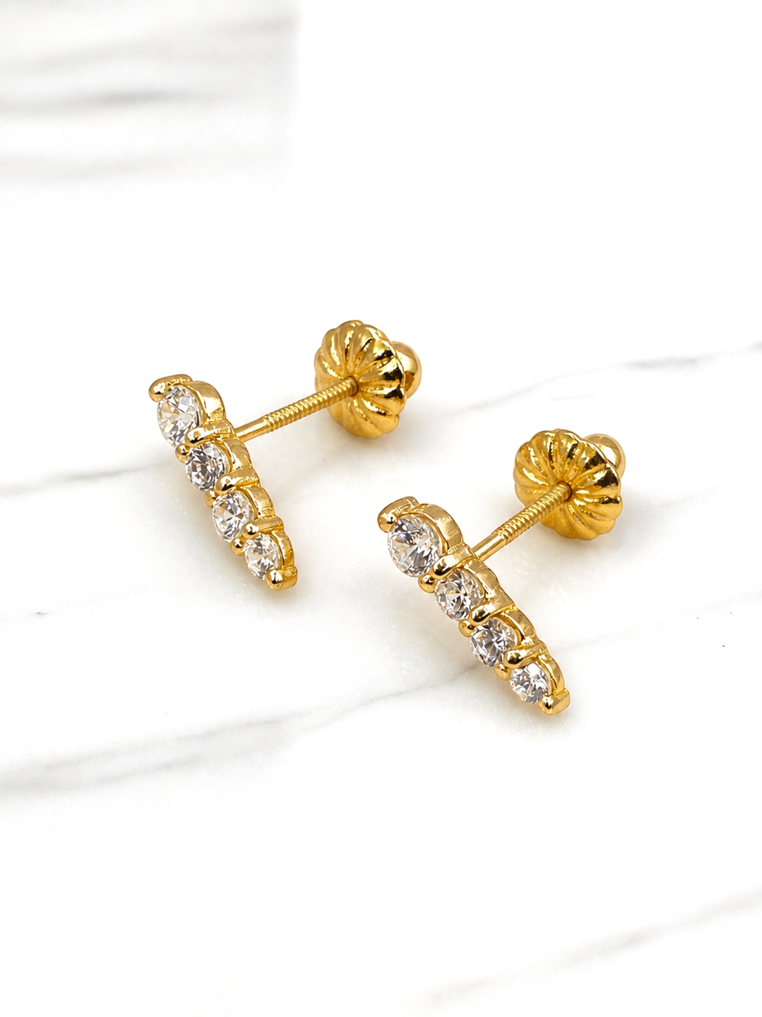 Aros reina circones Oro 18k 3