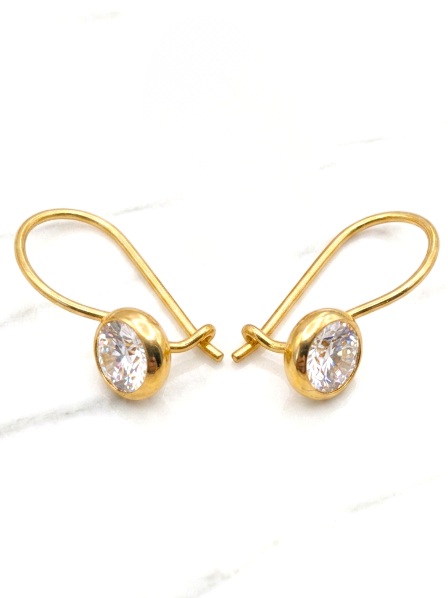 Aros circón con gancho Oro 18k 3