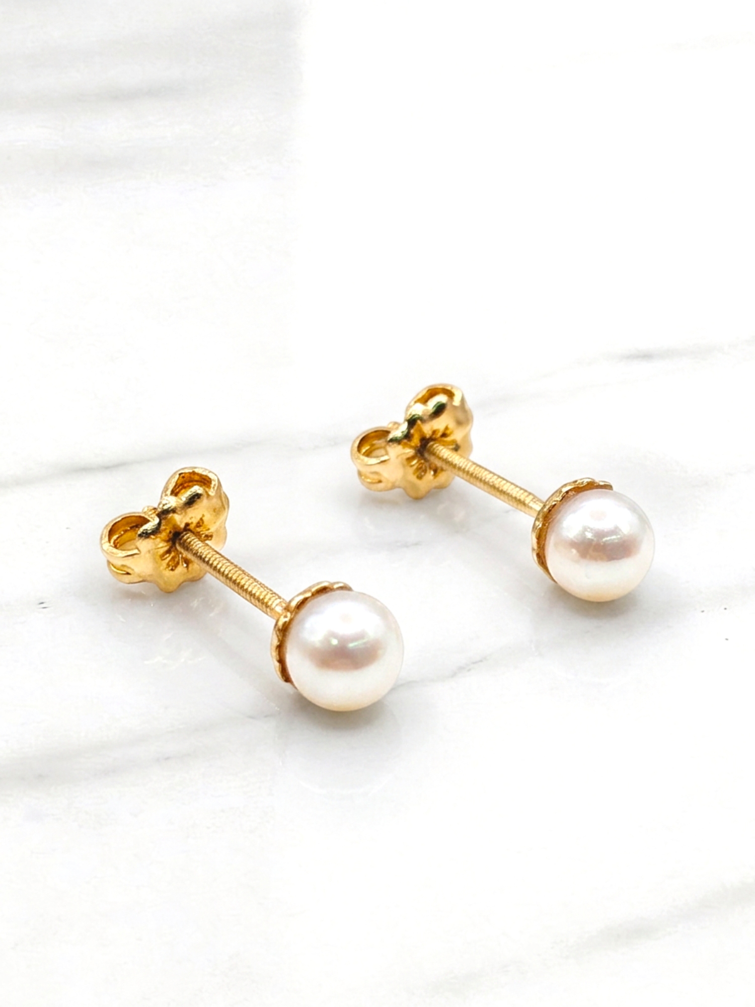 Aros perla cultivada 5 mm Oro 18k  1