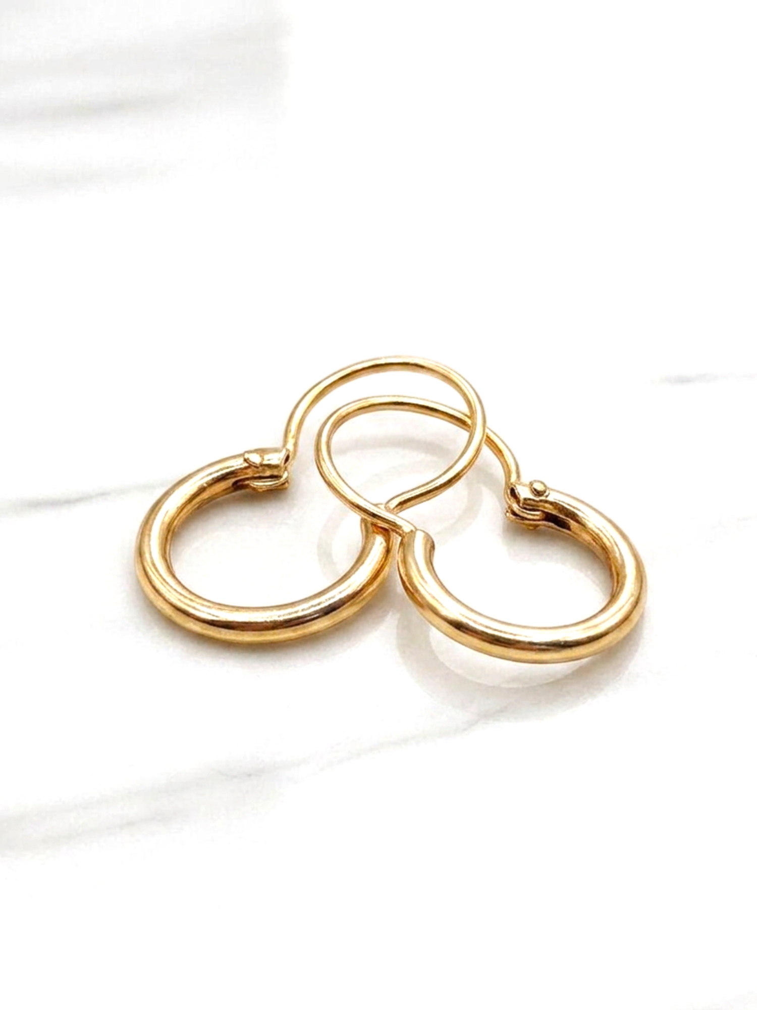 Aros argolla con gancho número  1 Oro 18k 2
