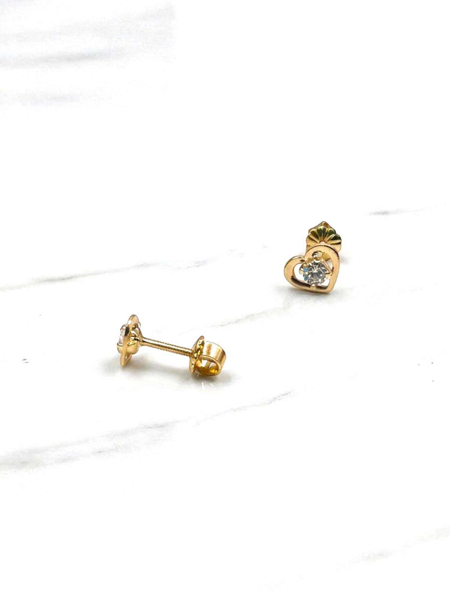 Aros corazón con circón estándar Oro 18k 4