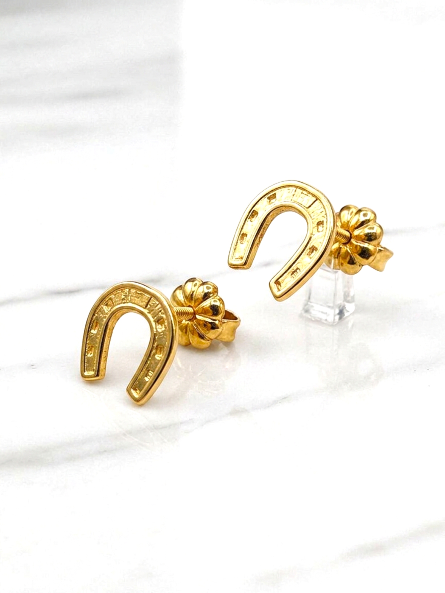 Aros herradura Oro 18k 3