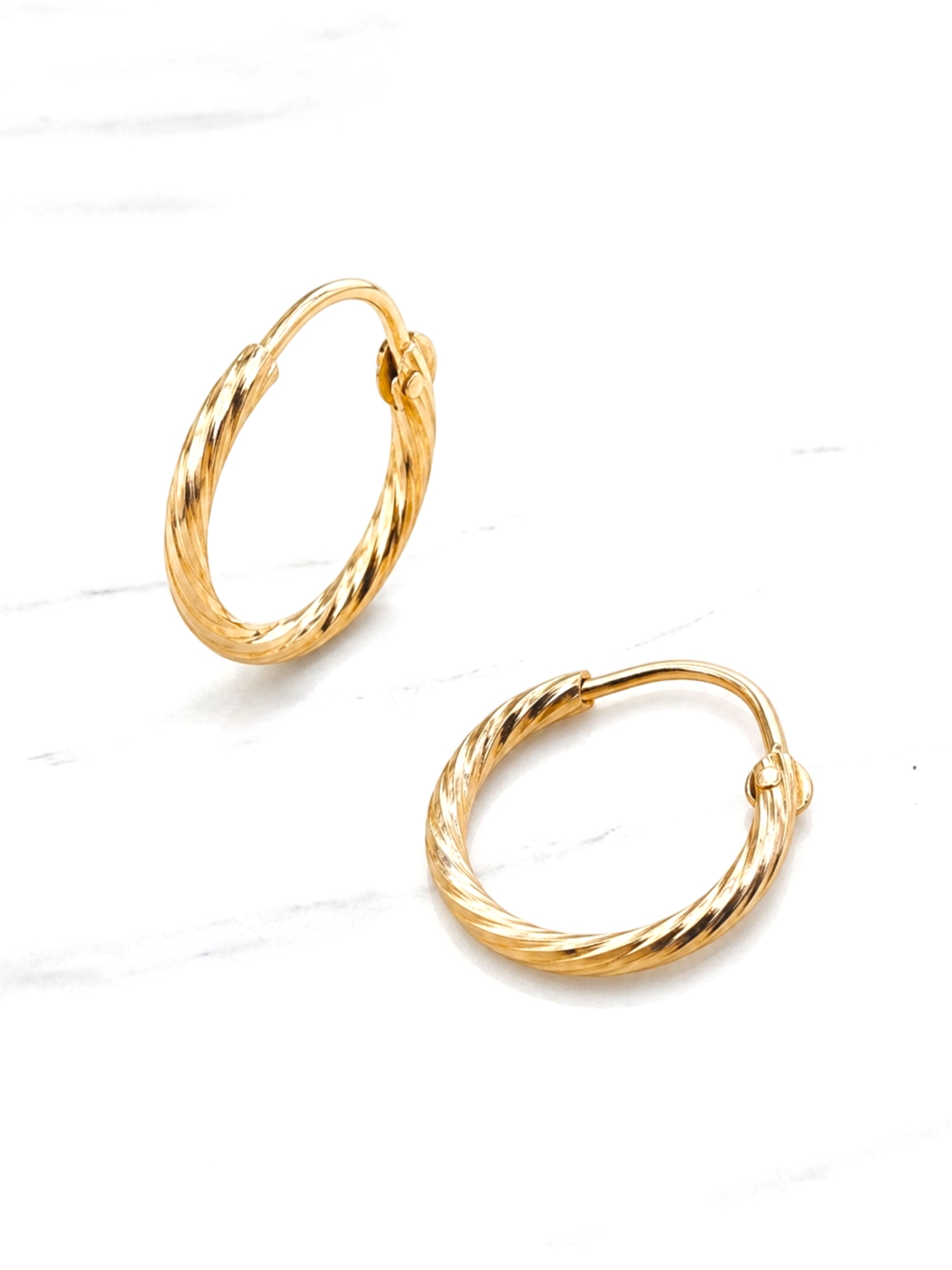 Aros argollas satinadas Oro 18k 4