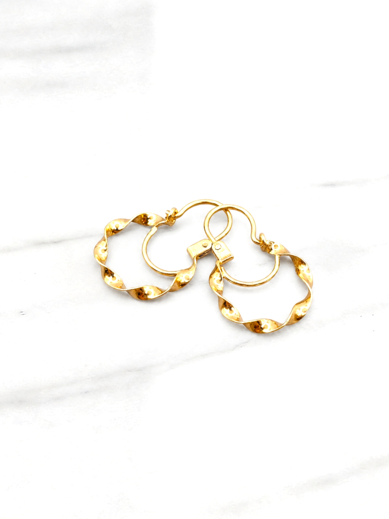 Aros argolla entorchado 2.3 cm Oro 18k  3