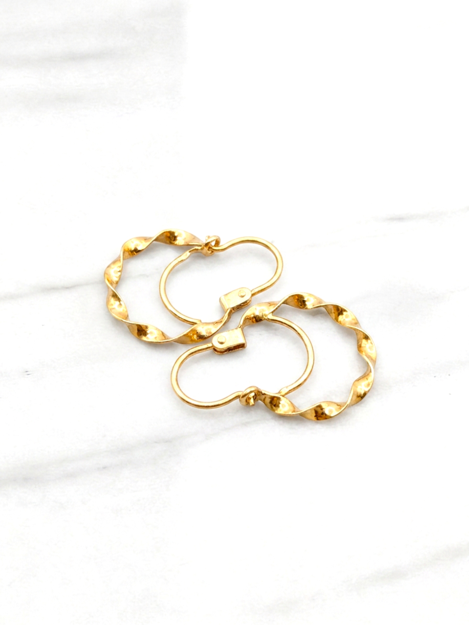 Aros argolla entorchado 2.3 cm Oro 18k  5