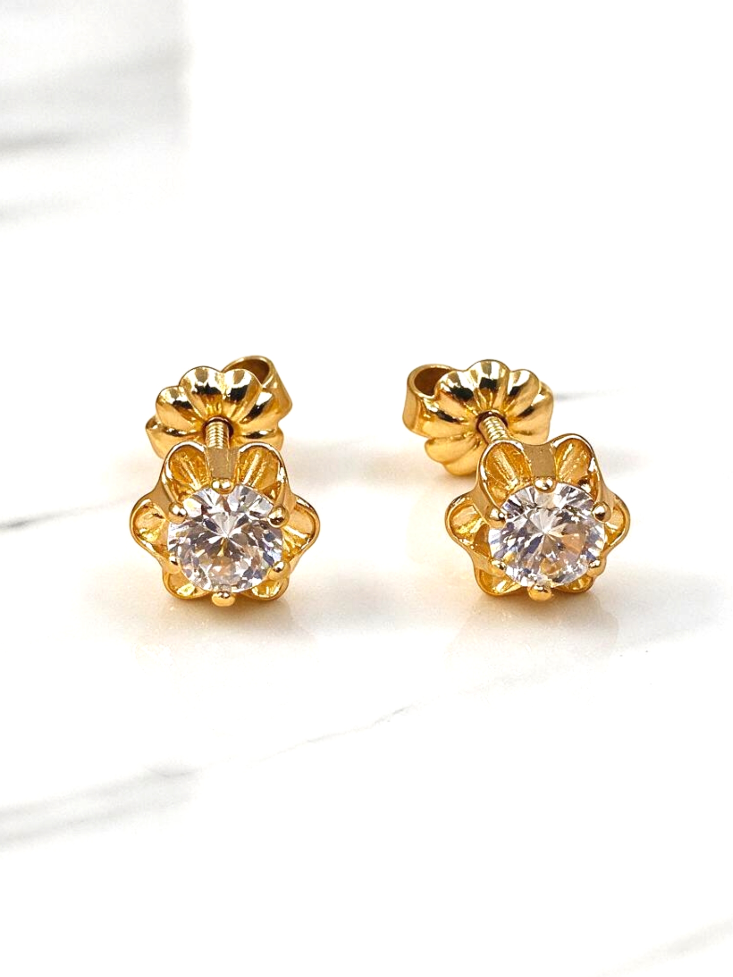 Aros chaton italiano medianos circón Oro 18k 3