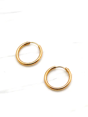 Aros tubo sin gancho medianos Oro 18k