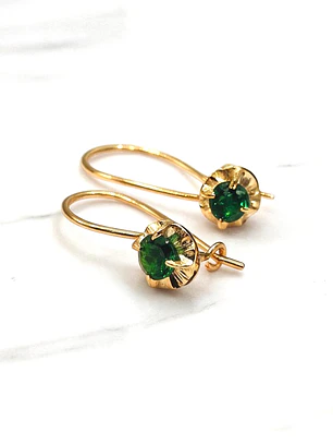 Aros chaton con gancho esmeralda Oro 18k