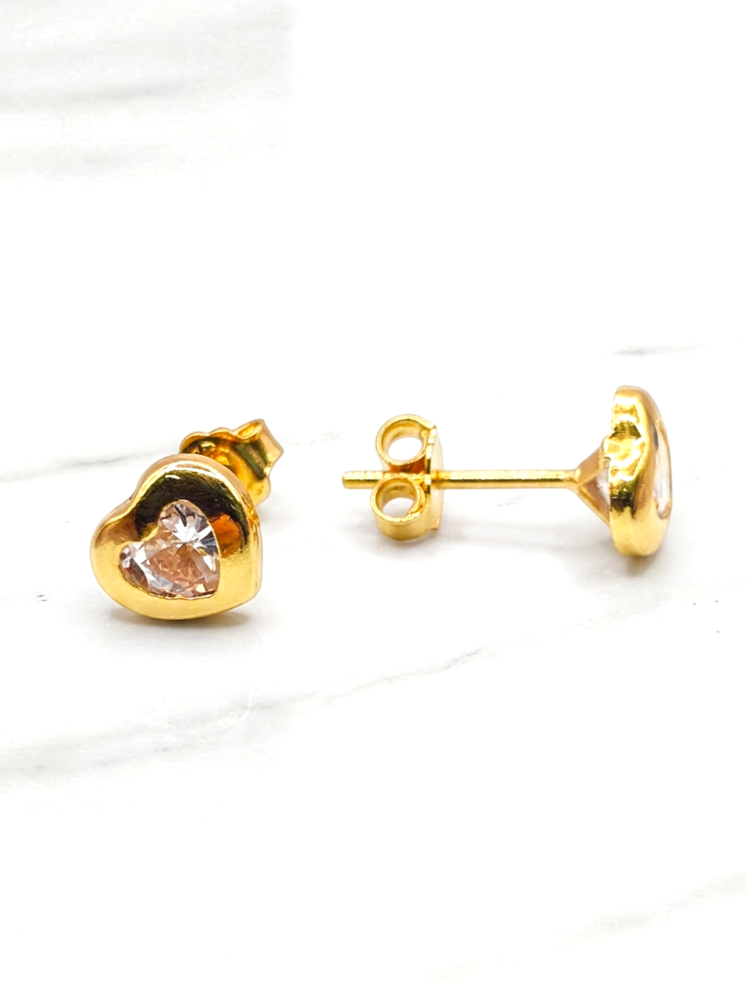 Aros corazón circon 8 mm Oro 18k 3