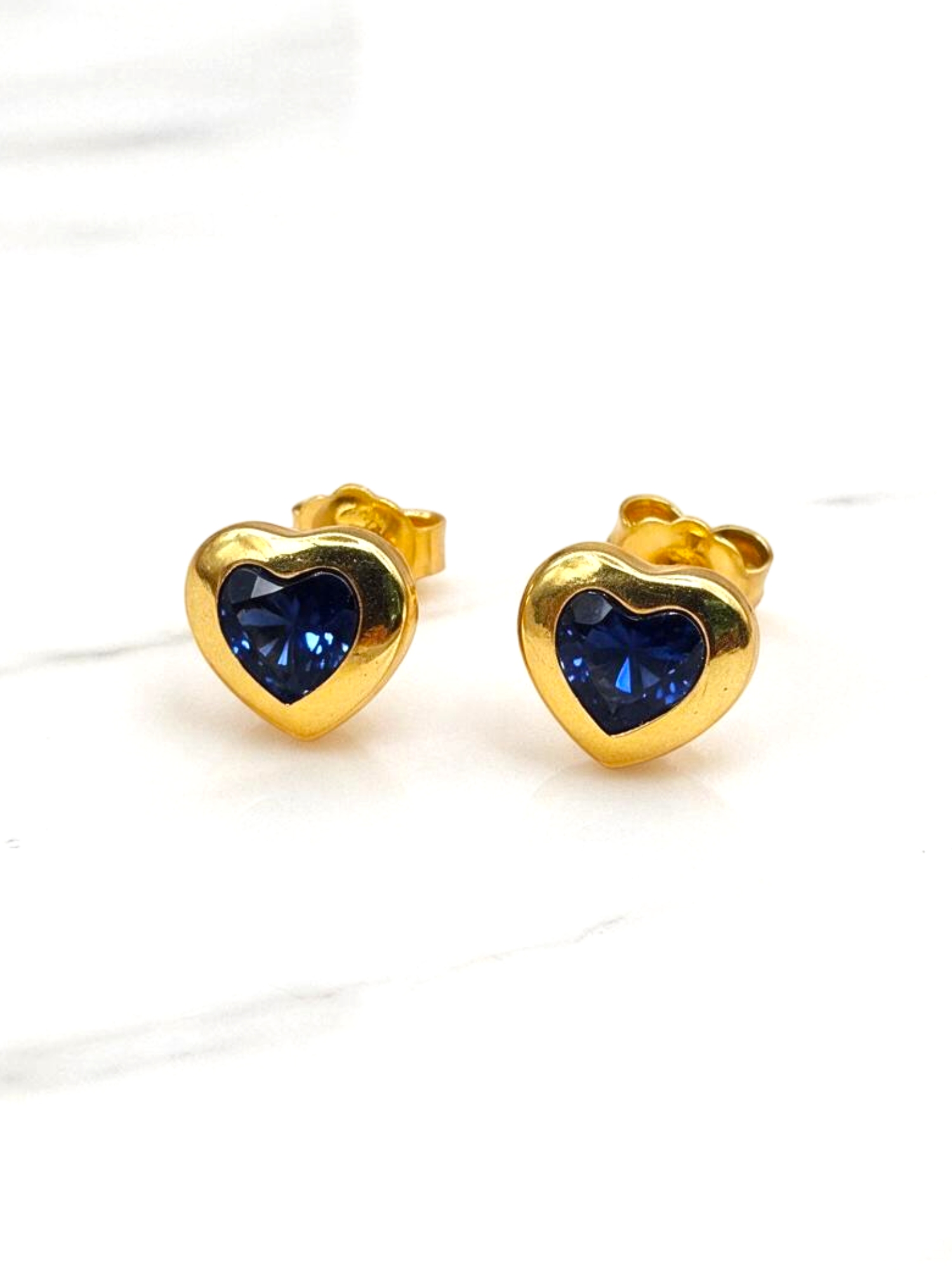 Aros corazón zafiro 8 mm Oro 18k 3