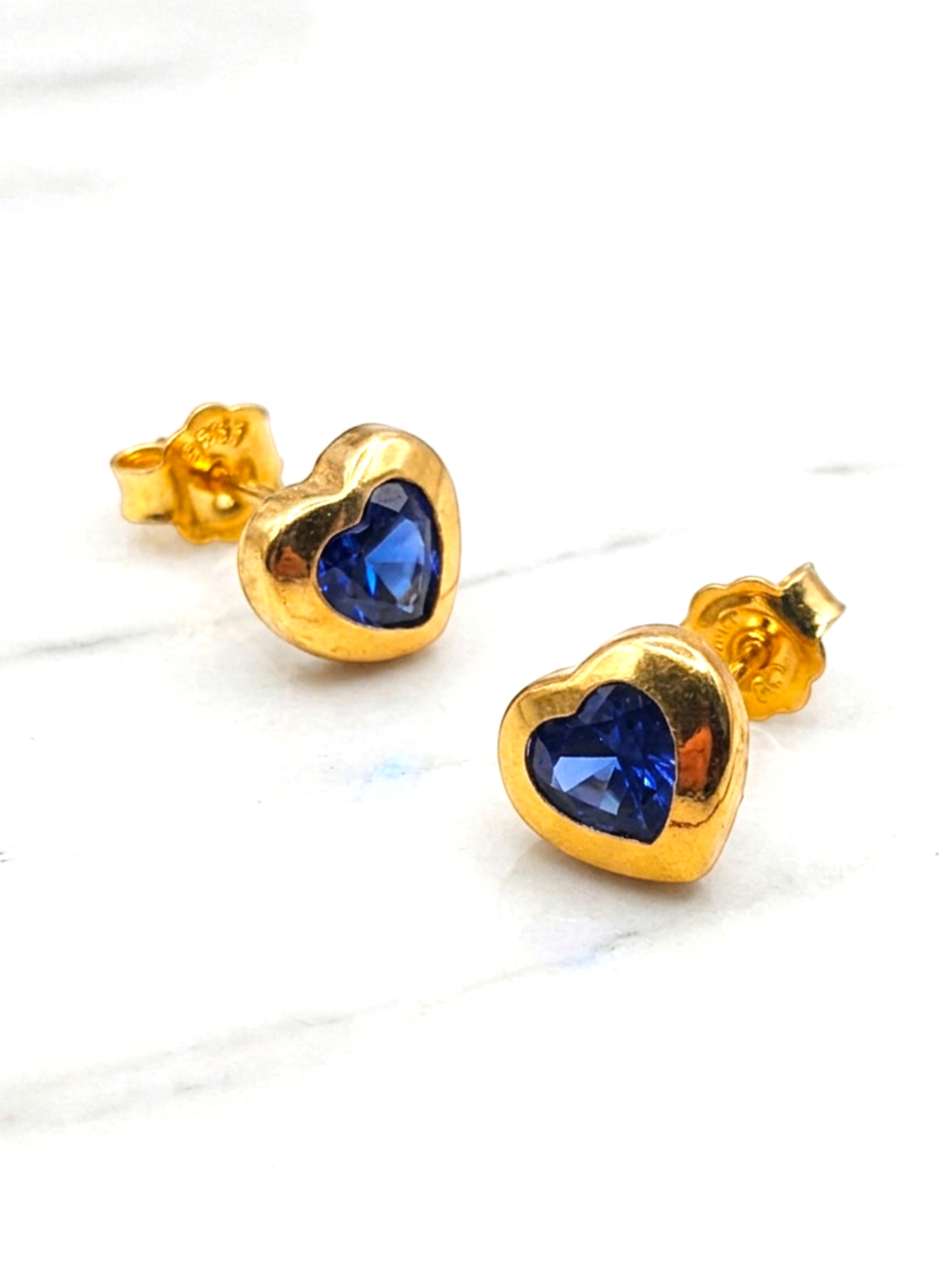 Aros corazón zafiro 8 mm Oro 18k 4