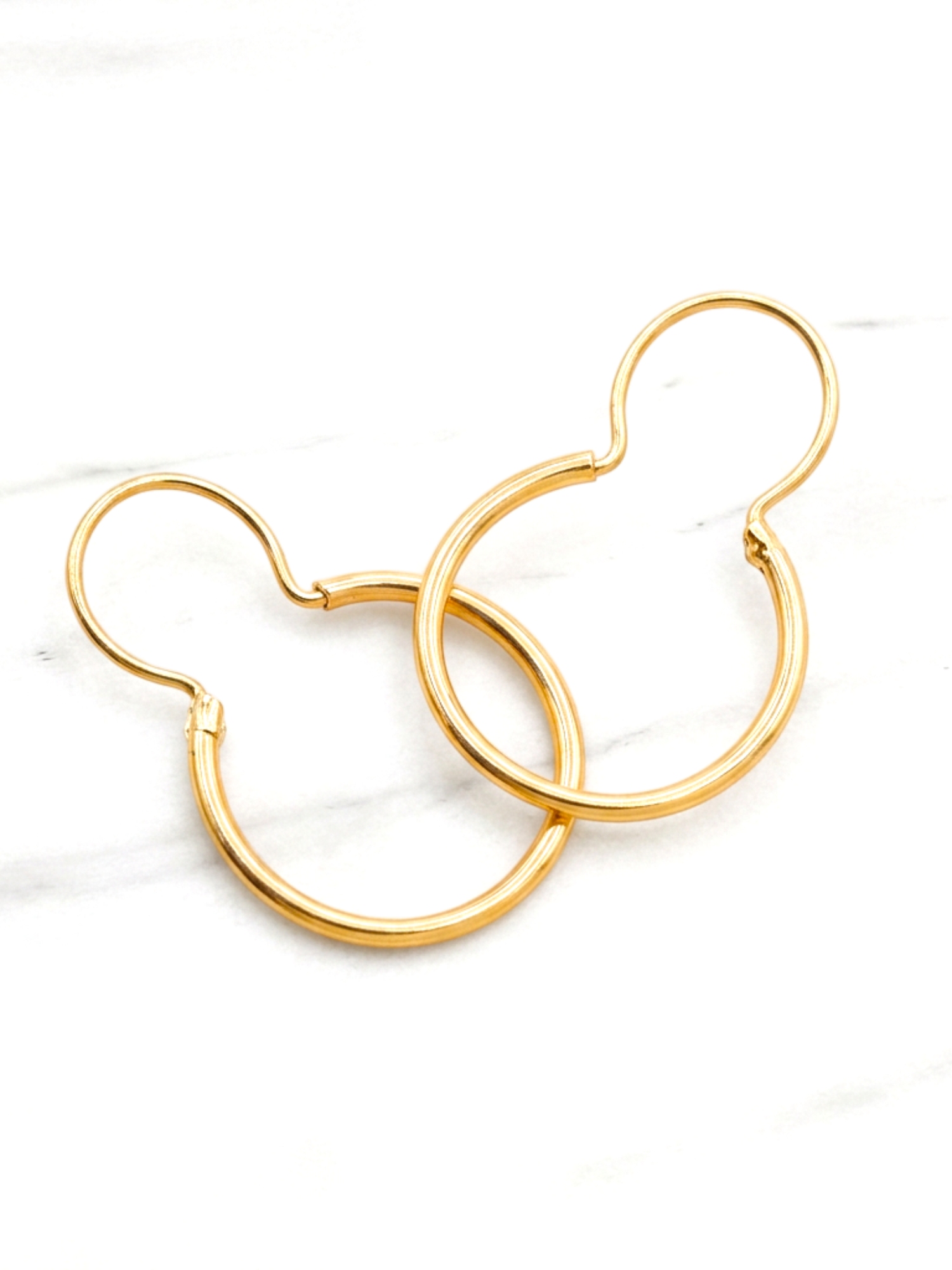 Aros argolla con gancho medianos Oro 18k 2