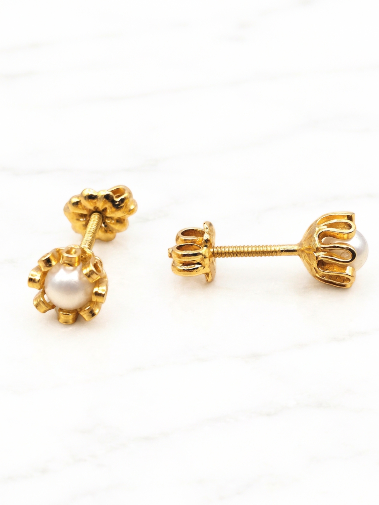 Aros perla cultivada cuello de payaso medianos Oro 18k 3