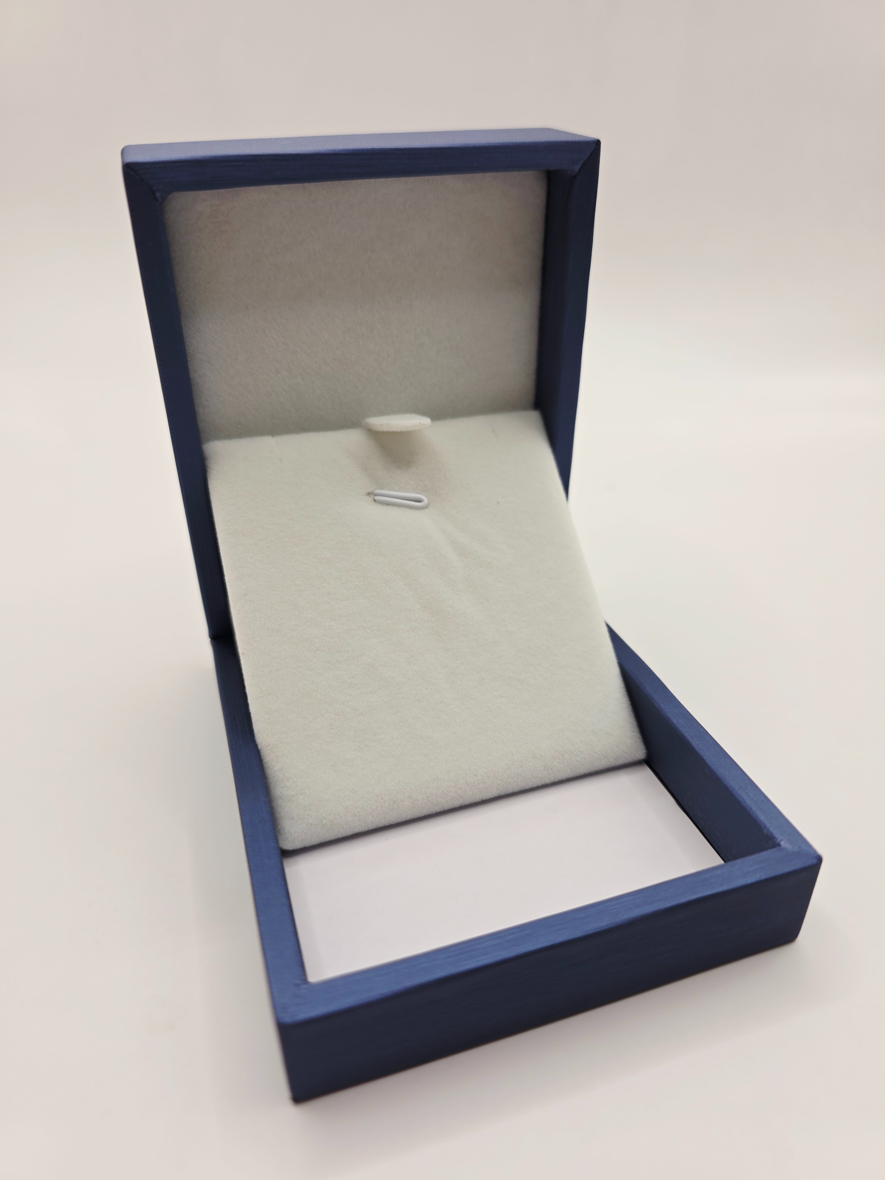 Caja de cadenas azul 1