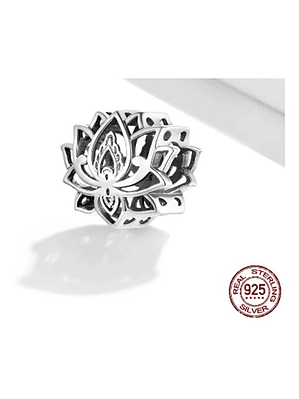 Charm Flor de Loto Plata 925