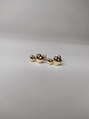 Aros doble corazón tornillo 1 gr Oro 18k