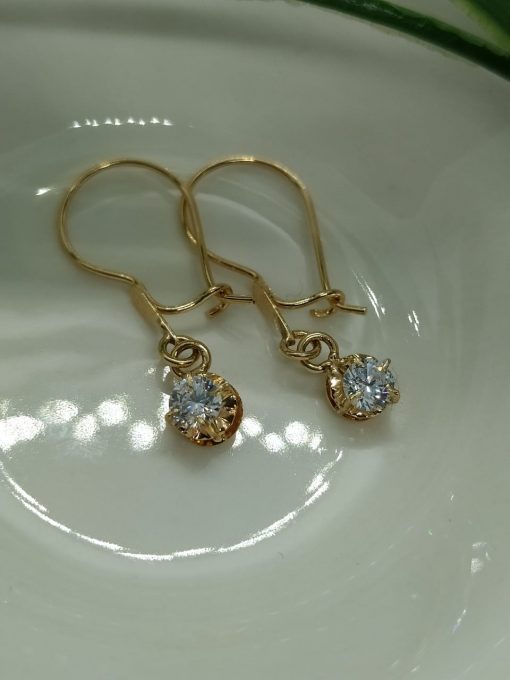 Aros Chatón circón colgante con movimiento 2.2 grs Oro 18k 3