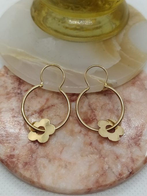 Aros tubo con flor 3 grs Oro 18k 1