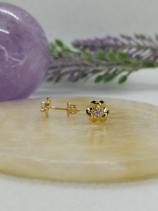 Aros trébol circón 1.3 grs Oro 18k 1