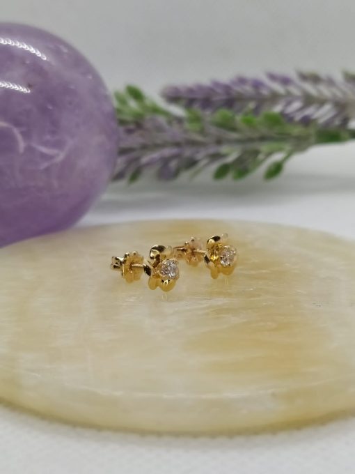 Aros trébol circón 1.3 grs Oro 18k 3