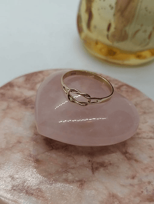 Anillo nudo 1.3 grs Oro 18k