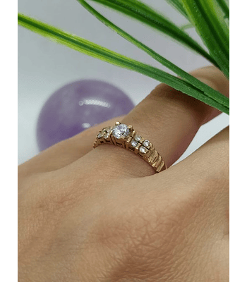 Anillo prana circón 3.5 grs Oro 18k