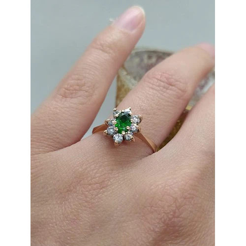 Anillo lady esmeraldina circón 3 grs Oro 18k