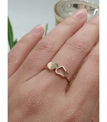 Anillo doble corazón tu y yo 2.4 grs Oro 18k