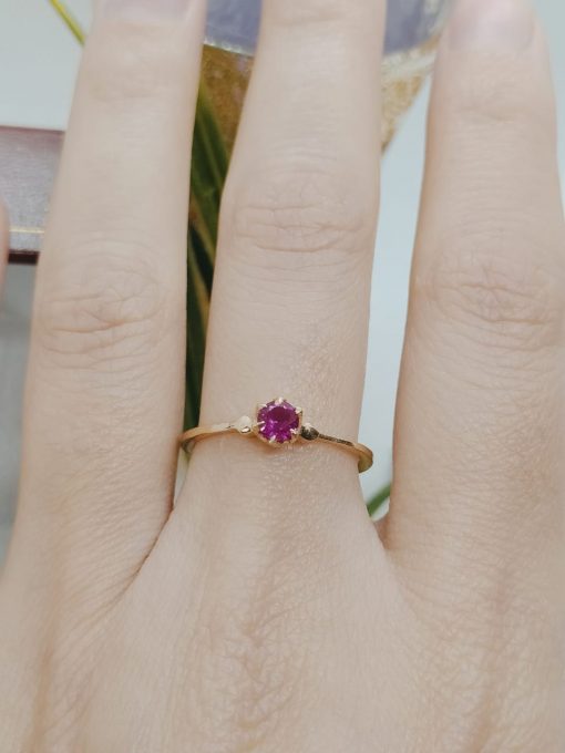 Anillo solitario rubí 2 grs Oro 18k 1