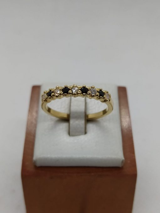 Anillo medio cintillo circón onix 3.3 grs Oro 18k 2