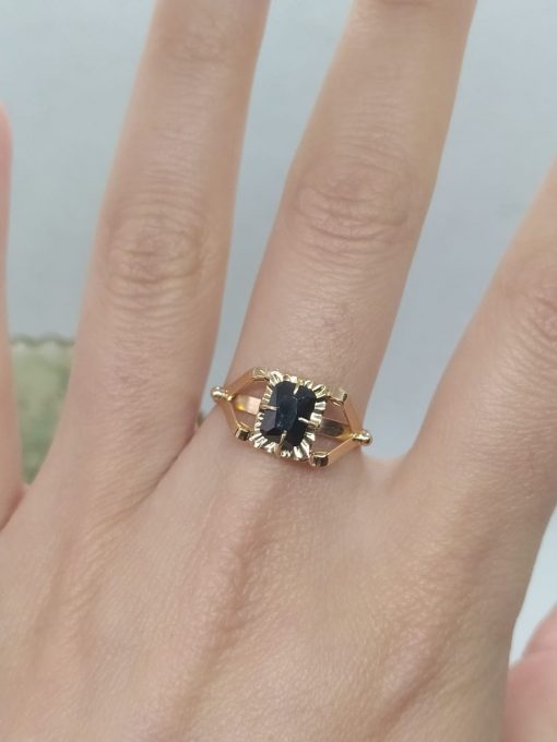 Anillo Chatón garra onix 2.7 grs Oro 18k 1