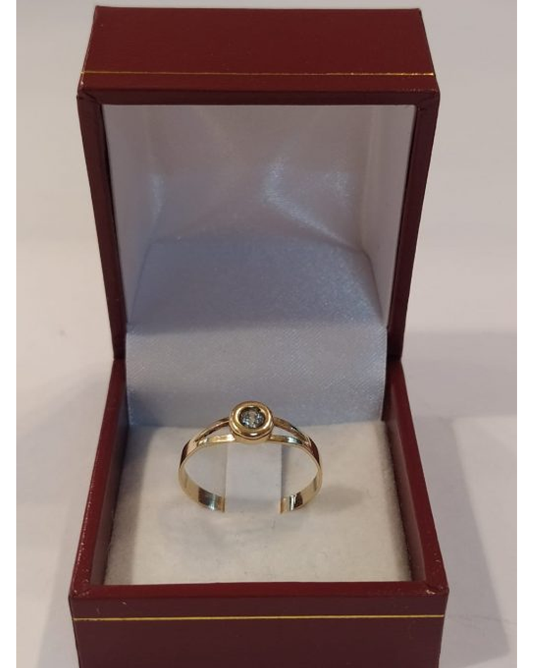 Anillo solitario punto de luz 2 grs Oro 18k