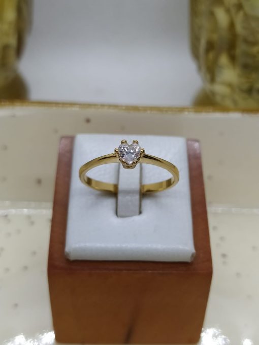 Anillo solitario corazón circón 2.3 grs Oro 18k 3