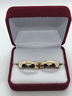 Argollas media caña 6 mm 10 grs Oro 18k