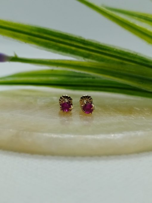 Aros Chatón rubí 4.5 mm para recién nacido Oro 18k 2