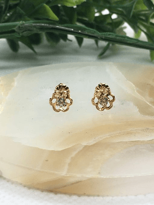 Aros flor circón 7 mm 1.3 grs Oro 18k
