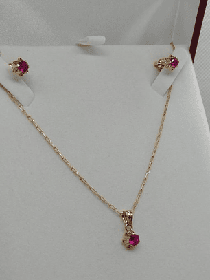 Conjunto cadena más aros Chatón italiano rubí 4.1 grs Oro 18k