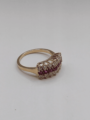 Anillo princesa rubíes y circónes 3.5 grs Oro 18k